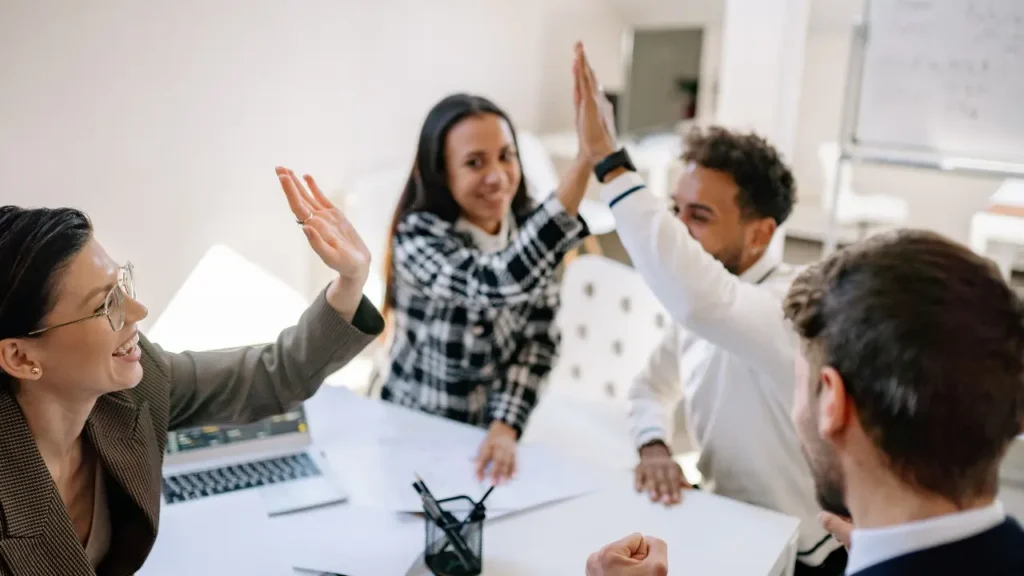 RootInfo When NOT to Outsource - Blog Banner